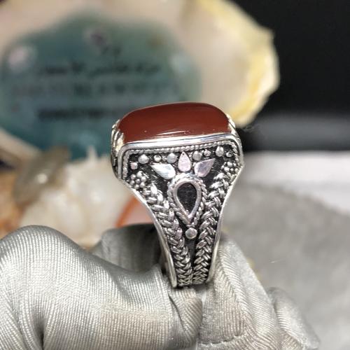 خاتم فضه بحجر العقيق اليماني الاحمر صياغة يمانيه م...