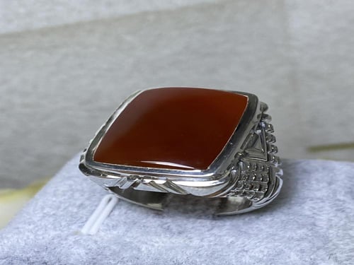 خاتم فضه بحجر العقيق اليماني الأحمر المربعي صياغة...