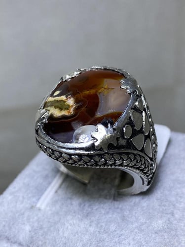 خاتم فضه بحجر العقيق اليماني المزعفر اصياغة يمانيه...