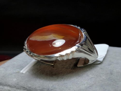 خاتم فضه بحجر العقيق اليماني الاحمر الزجاجي المزعف...