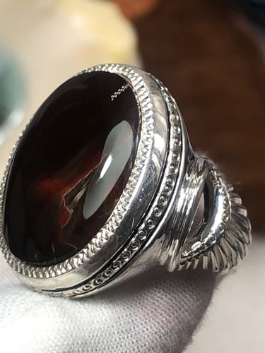 خاتم فضه بحجر العقيق اليماني المزعفر صياغه بحرينيه...