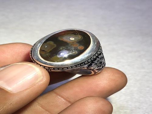 خاتم فضه بحجر العقيق اليمني خام شفة متداخل مع خام...