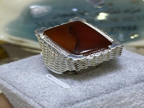 خاتم فضة بحجر العقيق اليماني الأحمر اليماني المزعف...