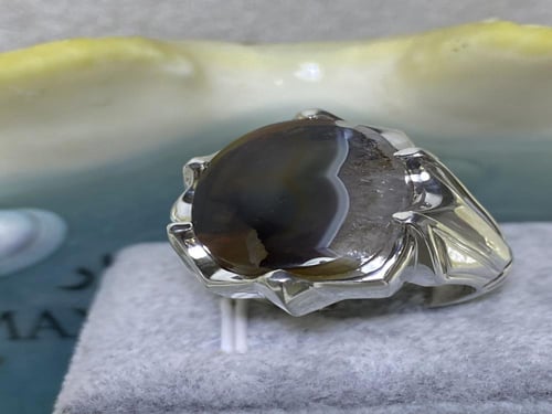 خاتم فضه بحجر العقيق اليماني المشجر المميز صياغة ح...