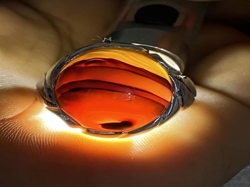 خاتم فضه بحجر العقيق اليماني المزعفر صياغة عقيل