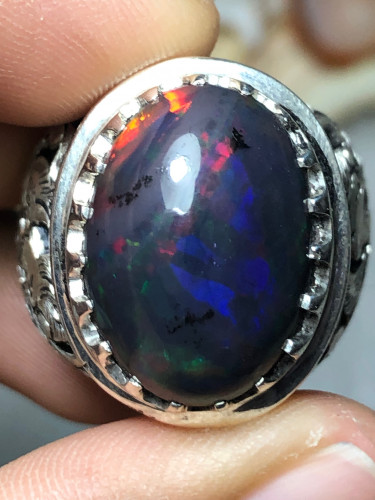 خاتم فضه بحجر الاوبال صياغه ايرانيه