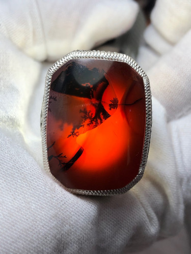 خاتم فضه بحجر العقيق اليماني المزعفر صياغه بحرينيه...