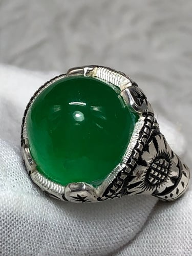 خاتم فضه بحجر الجاد البورمي صياغه بحرينيه (غلام)