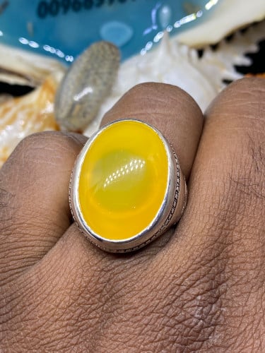 خاتم الفضة بحجر عقيق يمني أصفر بصياغة غلام عيار ال...