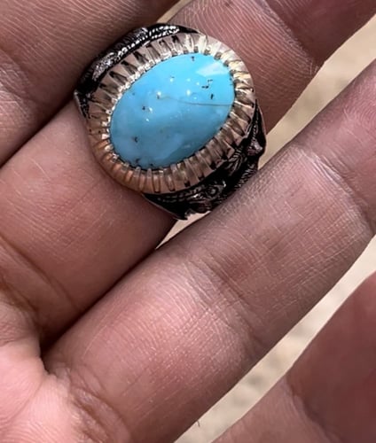 خاتم الفضة بحجر الفيروز النشابوري الطبيعة صياغة جن...