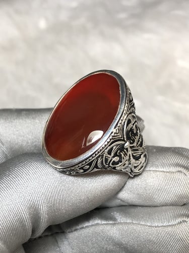 خاتم فضه عقيق يماني. زجاجي احمر صياغه ورشه زلفي