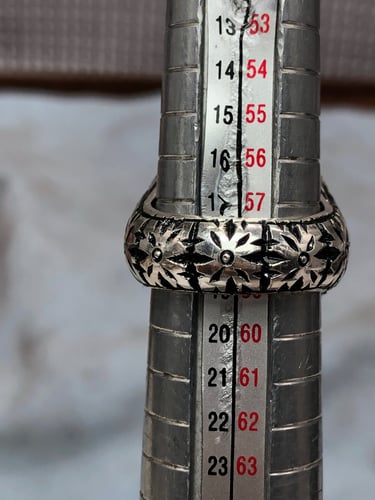 خاتم فضه بحجر العقيق اليماني صياغه بحرينيهgr33 (غل...