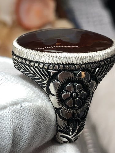 خاتم فضه بحجر العقيق اليماني صياغه بحرينيه (غلام)