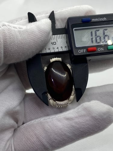 خاتم الفضة بحجر العقيق اليماني الكرزي المزعفر المص...