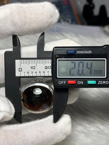 خاتم فضه بحجر العقيق اليماني المزعفر صياغه بحرينيه...