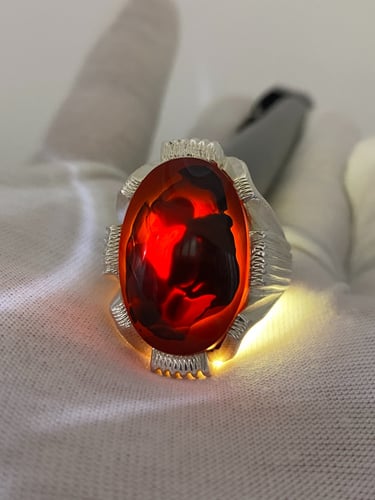 خاتم الفضة بحجر العقيق اليماني الكرزي المزعفر المص...
