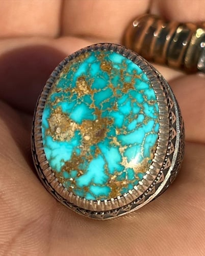 خاتم الفضة بحجر الفيروز النشابوري درجة اولى صياغة...