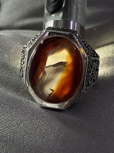 خاتم فضه بحجر العقيق اليماني زجاجي رماني