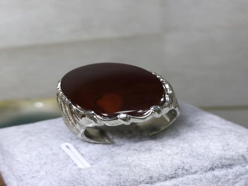 خاتم فضه بحجر العقيق اليماني الكرزي صياغة خاصة بخت...