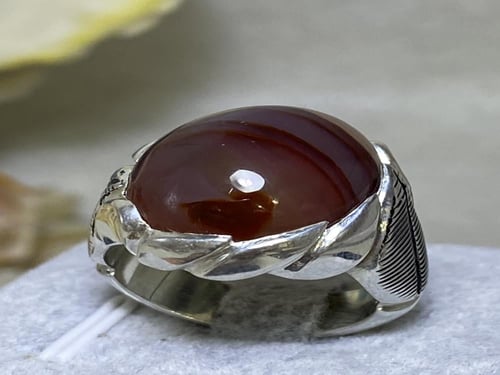 خاتم فضه بحجر العقيق اليماني المزعفر صياغة عقيل