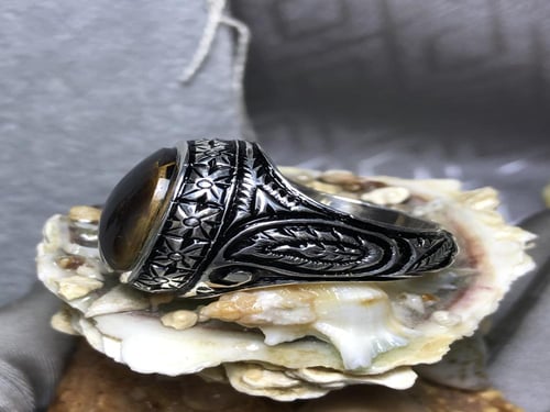 خاتم فضه بحجر العقيق اليماني المزعفر صياغه عقيل ال...