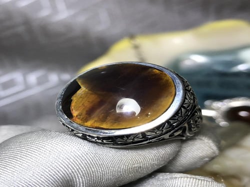 خاتم فضه بحجر العقيق اليماني المزعفر صياغه عقيل ال...
