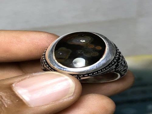 خاتم فضه بحجر العقيق اليمني خام شفة متداخل مع خام...