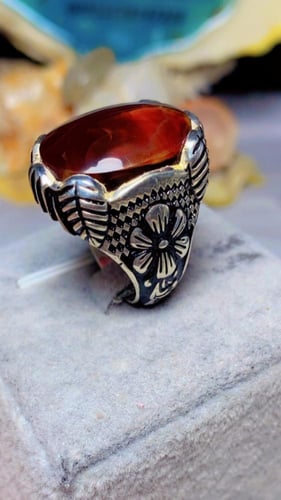 خاتم فضة بحجر العقيق اليماني المزعفر صياغة عارف