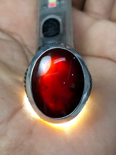 خاتم فضه بحجر العقيق اليماني الكرزي