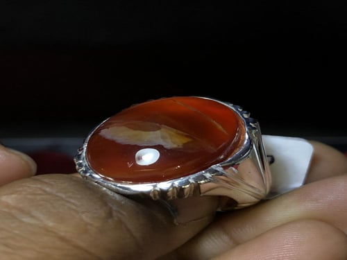 خاتم فضه بحجر العقيق اليماني الاحمر الزجاجي المزعف...
