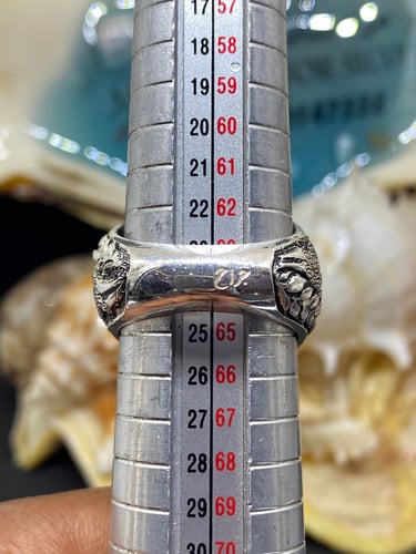 خاتم الفضة بحجر آوبال فل فاير بصياغة الاستاذ جراح...