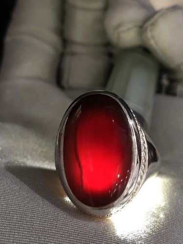 خاتم فضه بحجر العقيق اليماني الكرزي صياغة عقيل