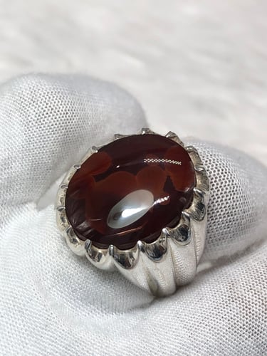 خاتم فضه بحجر العقيق اليماني المزعفر صياغه بحرينيه...