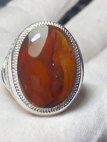 خاتم فضه بحجر العقيق اليماني المزعفر صياغه بحرينيه...