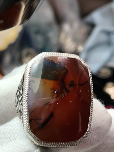 خاتم فضه بحجر العقيق اليماني المزعفر صياغه بحرينيه...