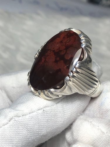 خاتم فضه بحجر العقيق اليماني المزعفر صياغه بحرينيه...