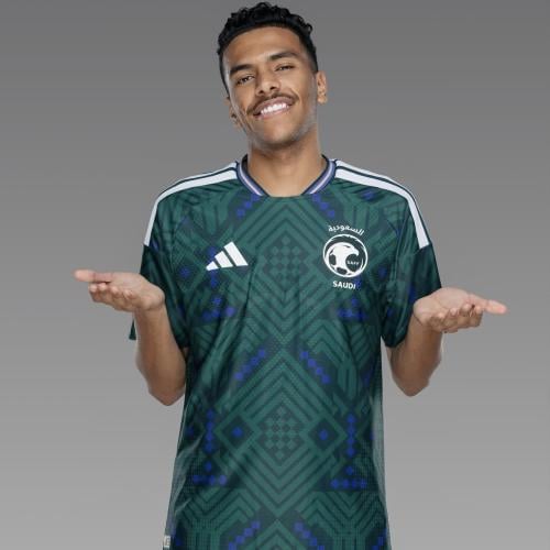 تيشيرت او طقم المنتخب السعودي