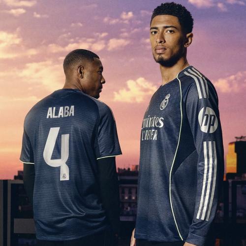 تيشيرت او طقم ريال مدريد - نسخة اللاعبين