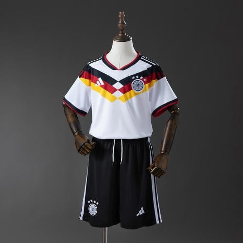 طقم المانيا - اطفال