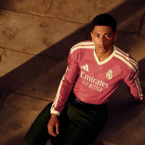 تيشيرت او طقم ريال مدريد