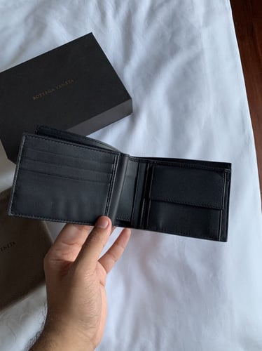 Bottega veneta محفظة