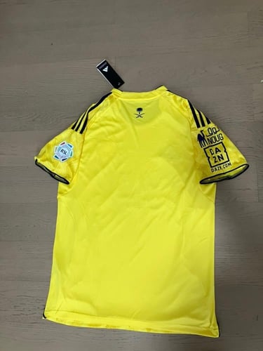 تيشيرت النصر الاساسي