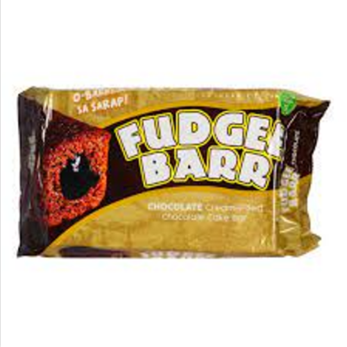 فادجي بار قالب كيك شوكولاتة مملوء بكريم الشوكولاتة...