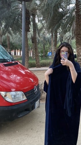 عباية "navy blue"