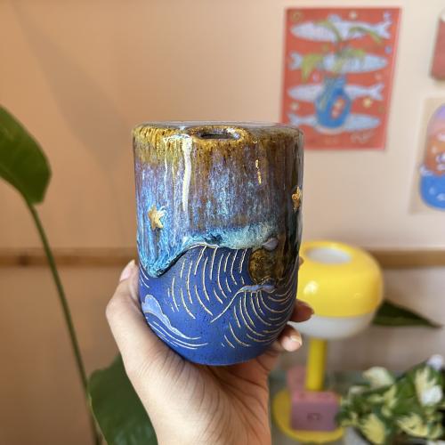 Wave tumbler
