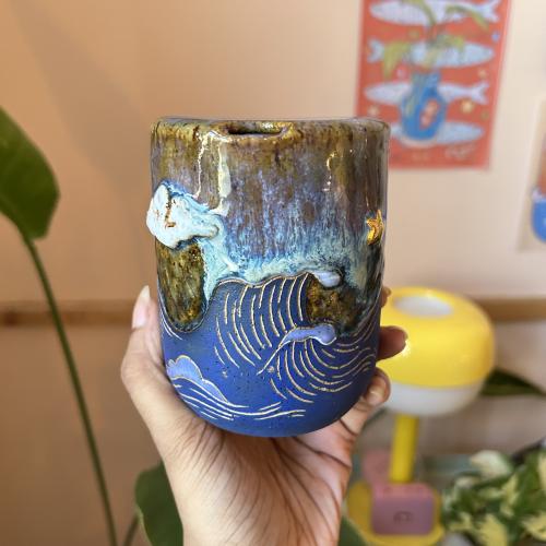 Wave tumbler