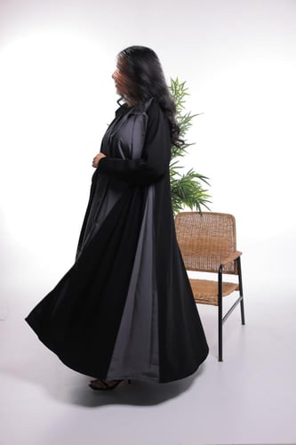 عبايه مع فستان داخلي