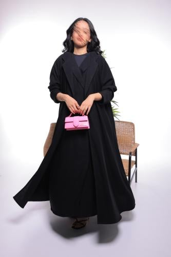 عبايه مع فستان داخلي