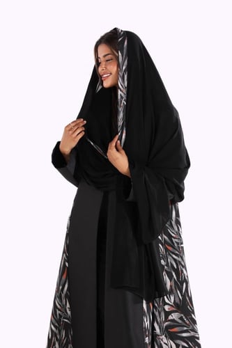 عباية نص كلوش جاكار