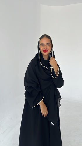 عبايه قيطان ذهبي